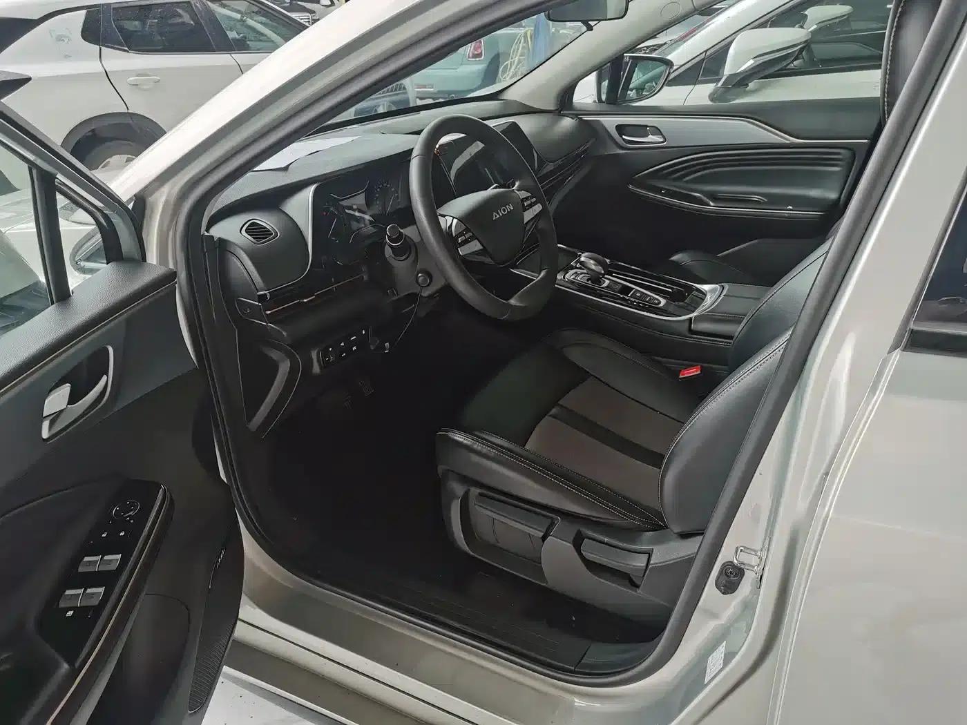 AION S 2020 Model - Charming 580 — миниатюра 3