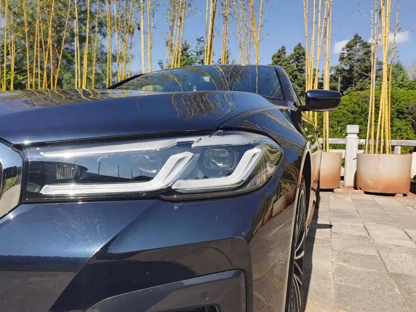 2022 BMW 5 Series 530Li Leading Edition M Sport Package — миниатюра 4