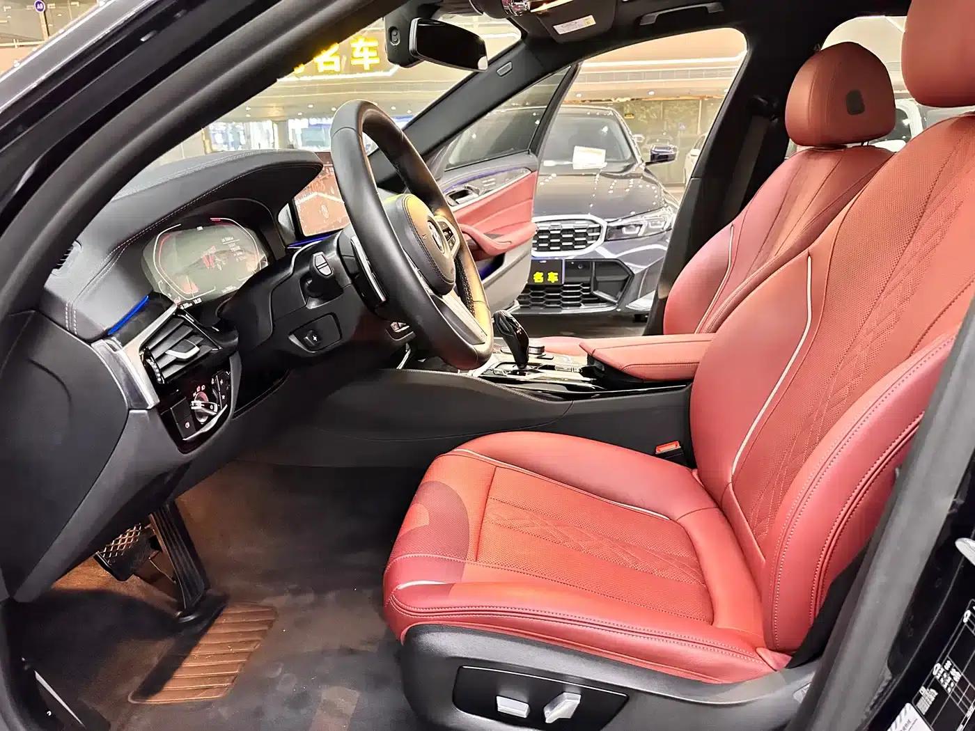 2022 BMW 5 Series Facelift 530Li Leading Edition M Sport Package — миниатюра 11
