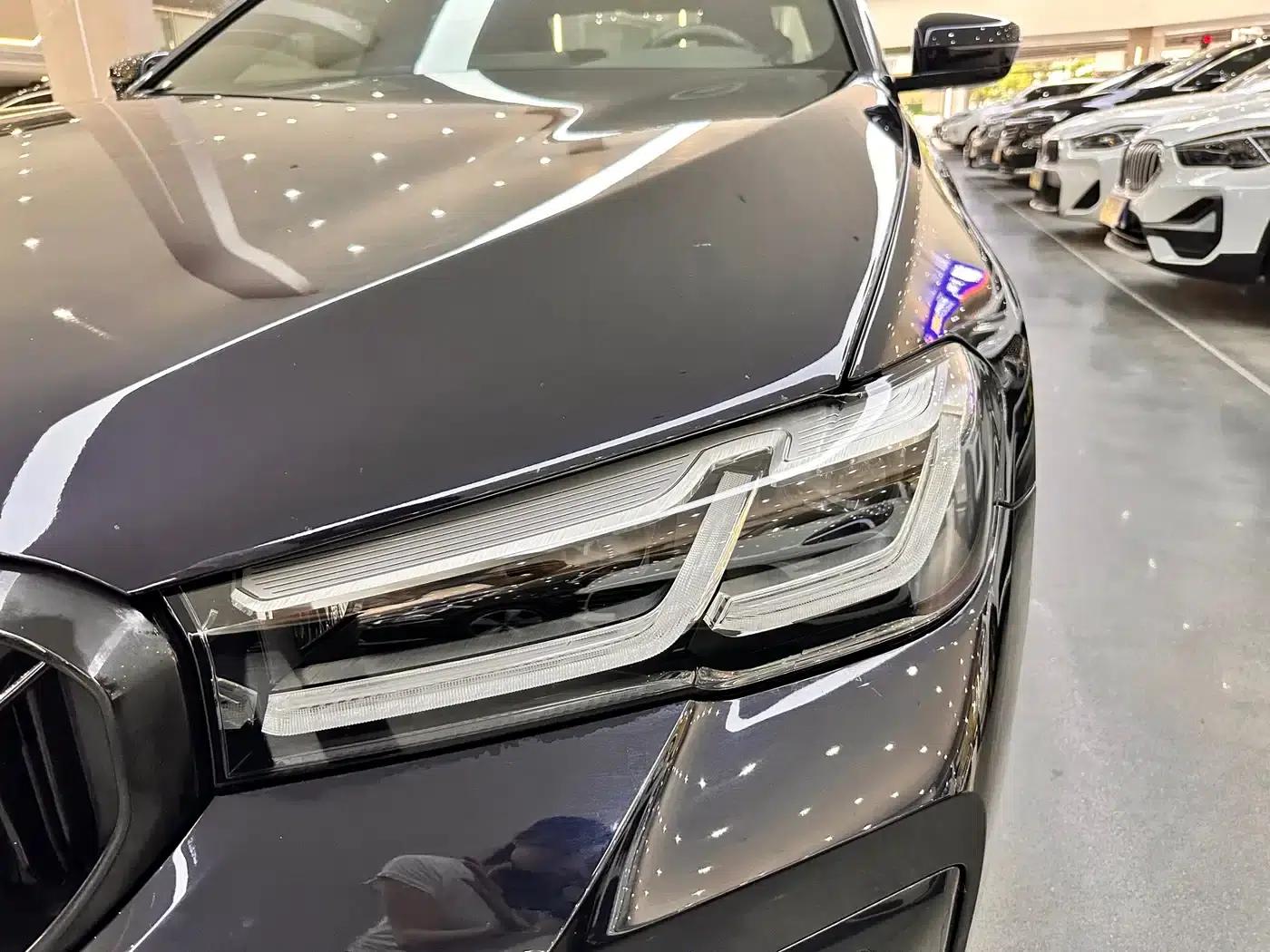 2022 BMW 5 Series Facelift 530Li Leading Edition M Sport Package — миниатюра 4