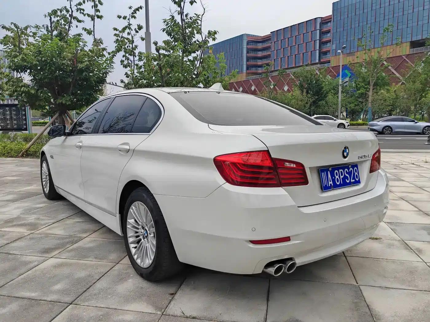 2014 BMW 5 Series 525Li Leading Edition — миниатюра 4