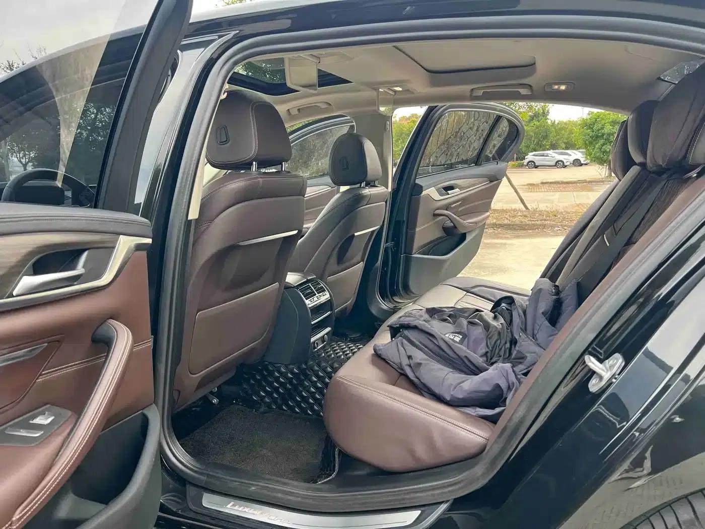 BMW 5 Series 2019 530Li Leading Luxury Package — миниатюра 14