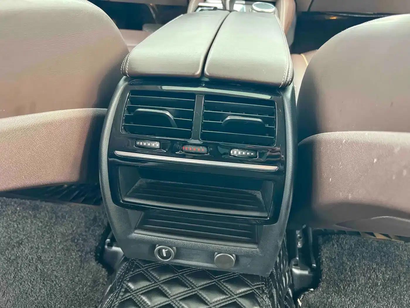 BMW 5 Series 2019 530Li Leading Luxury Package — миниатюра 15