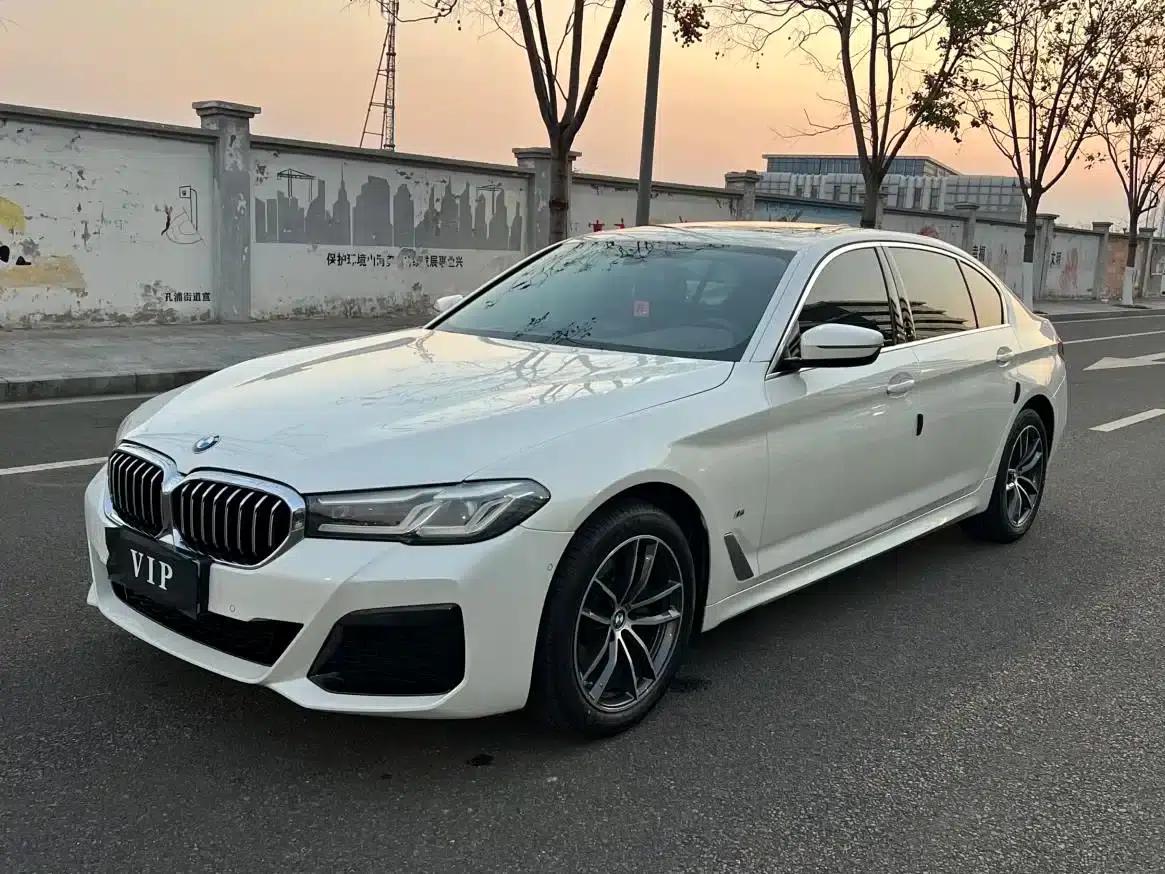 BMW 5 Series 2022 Facelift II 525Li M Sport Package — миниатюра 1