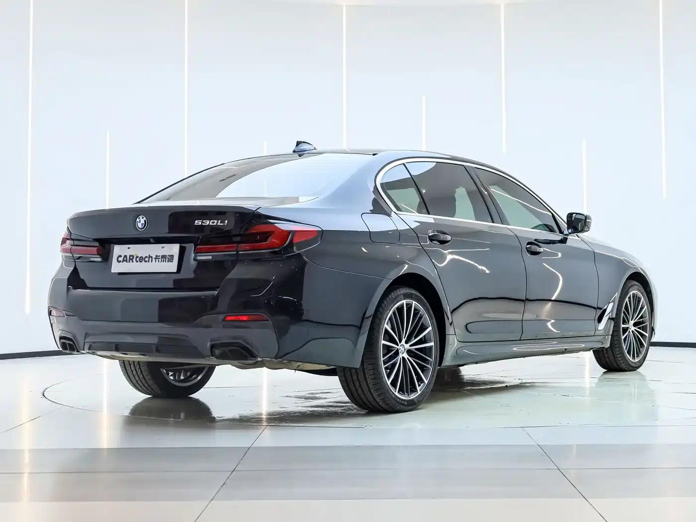 BMW 5 Series 2022 Facelift II 530Li Leading Model M Sport Package — миниатюра 1