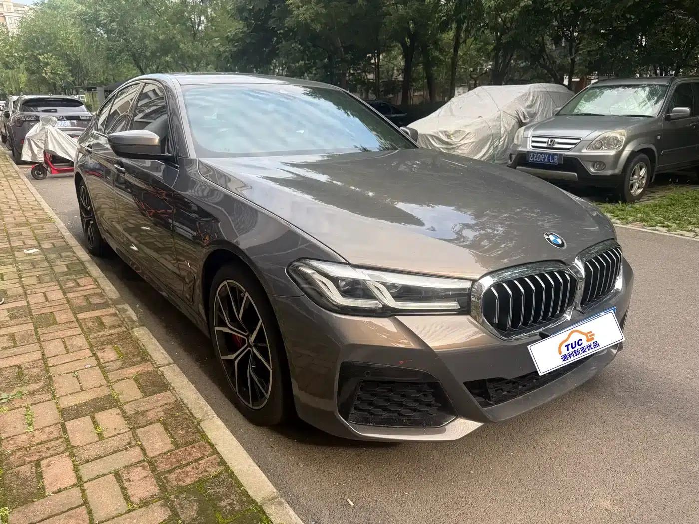 2021 BMW 5 Series Imported Model 540i Luxury Edition M Sport Package — миниатюра 3