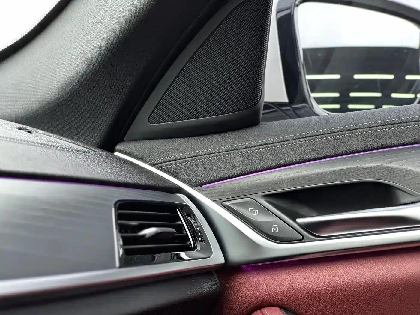 BMW 5 Series PHEV 2022 535Le M Sport Package — миниатюра 11