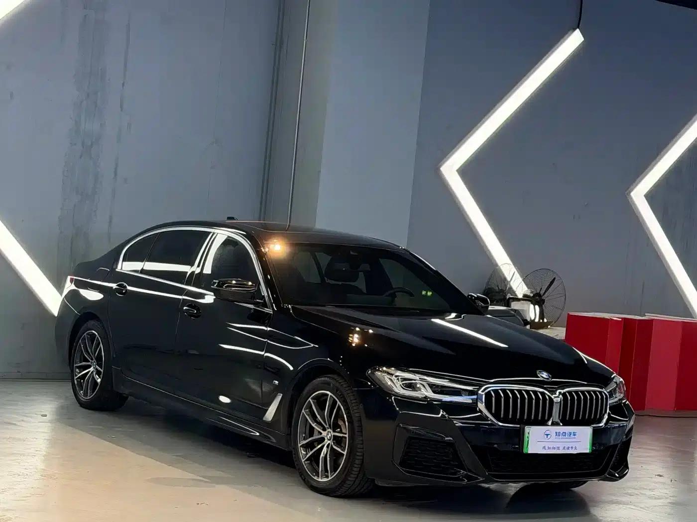 BMW 5 Series PHEV 2021 535Le M Sport Package — миниатюра 3