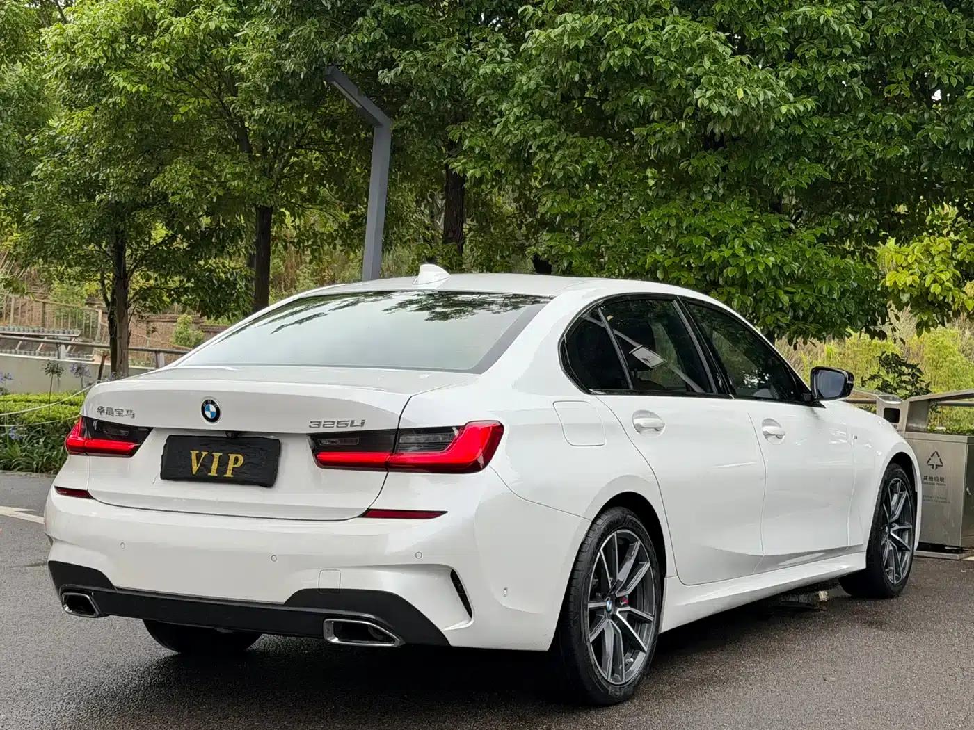 2023 BMW 3 Series 325Li M Sport Package — миниатюра 8