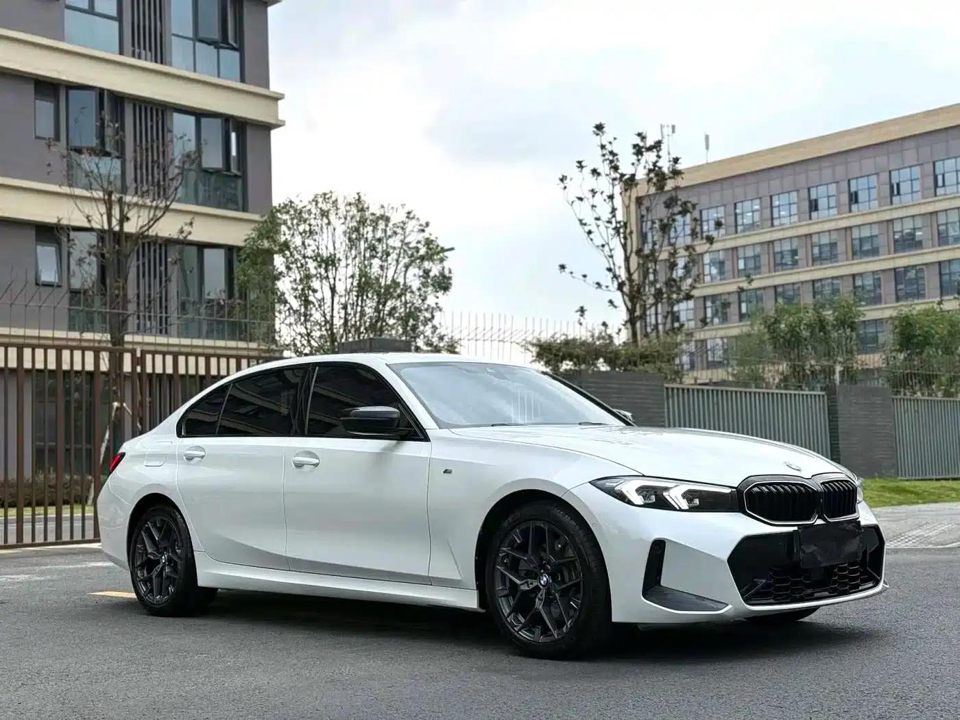2025 BMW 3 Series 330Li M Sport Shadow Edition — миниатюра 3