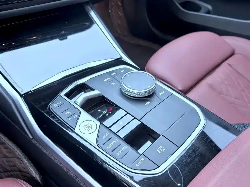 2023 BMW 3 Series 320i M Sport Package — миниатюра 18