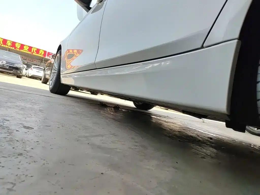 BMW 3 Series 2018 320Li Fashion Edition — миниатюра 22
