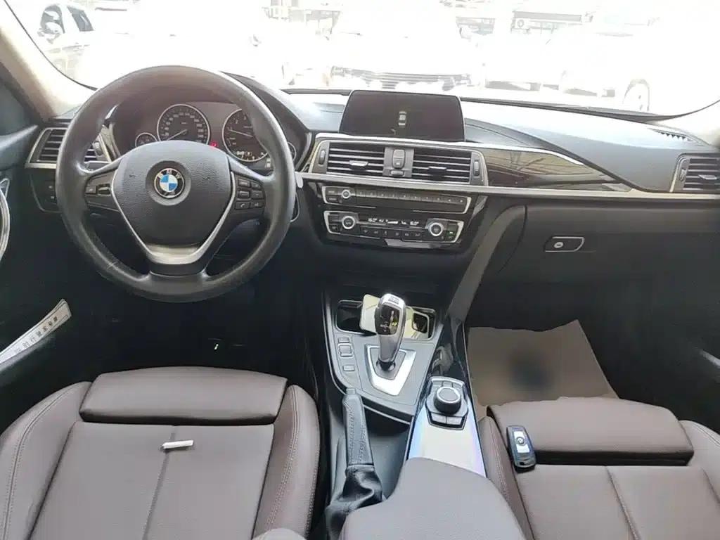 BMW 3 Series 2018 320Li Fashion Edition — миниатюра 10