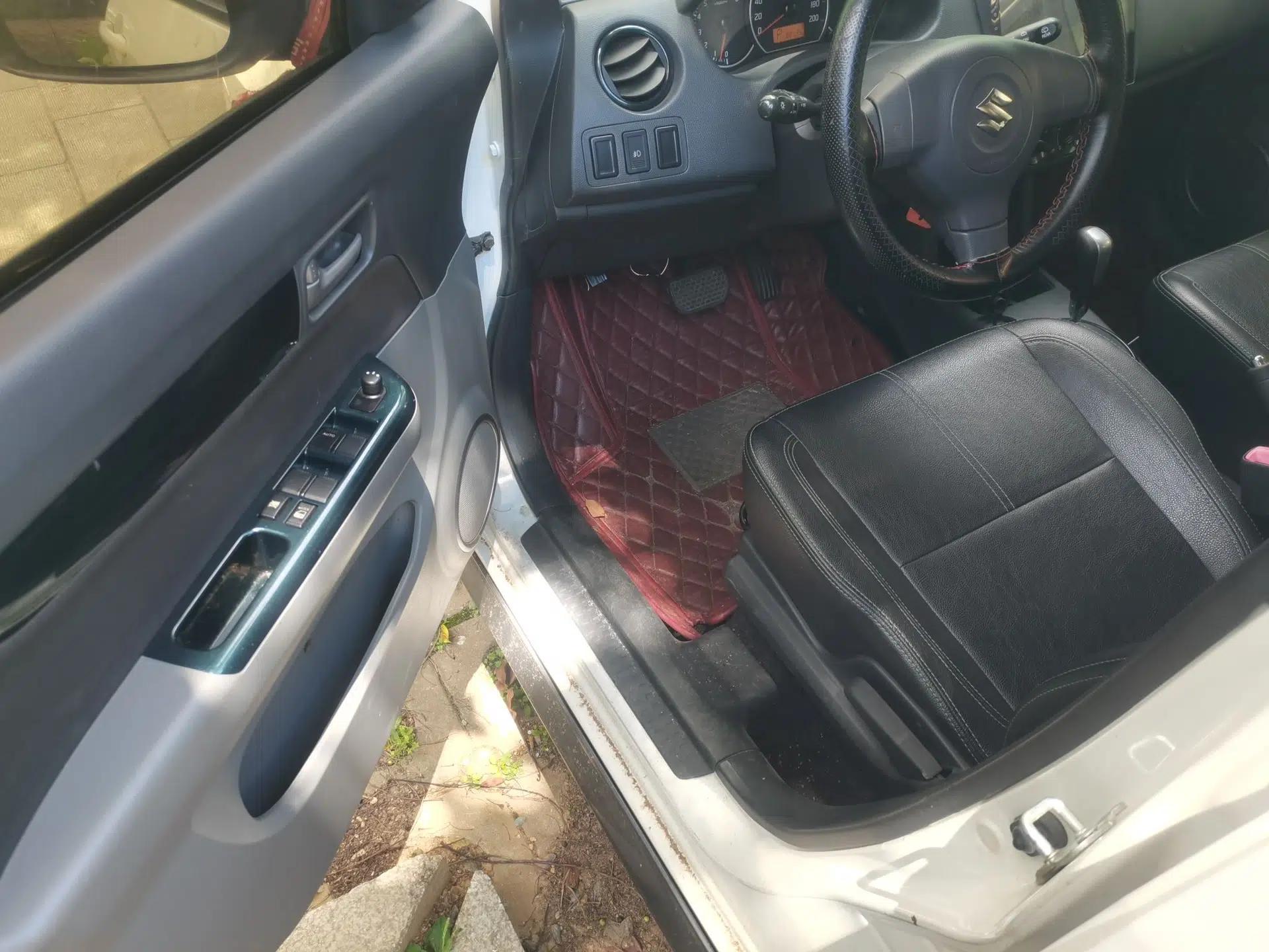 Suzuki Swift 2013 1.5L Automatic Standard Edition — миниатюра 16