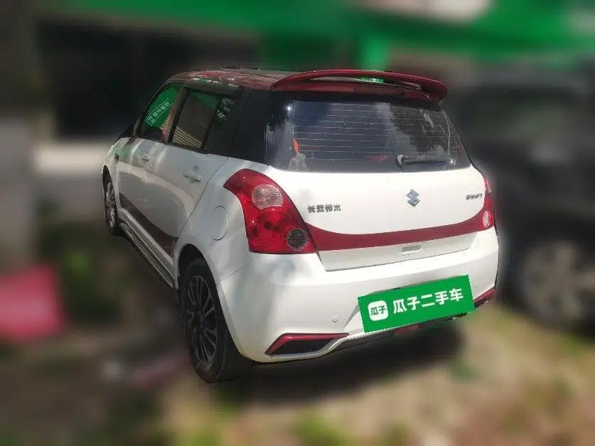 Suzuki Swift 2013 1.5L Automatic Standard Edition — миниатюра 4