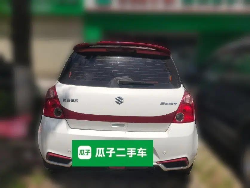 Suzuki Swift 2013 1.5L Automatic Standard Edition — миниатюра 5