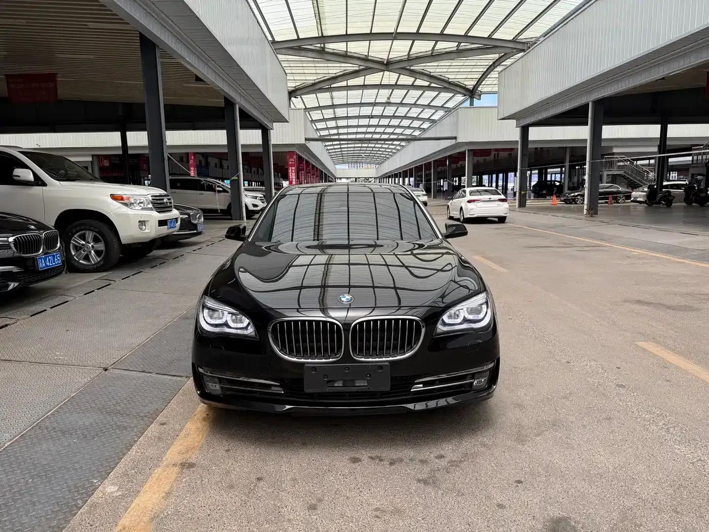 2013 BMW 7 Series 740Li Leading Edition — миниатюра 2