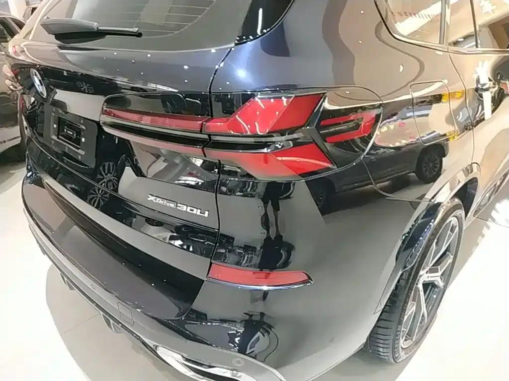BMW X5 2023 xDrive 30Li M Sport Shadow Edition — миниатюра 8
