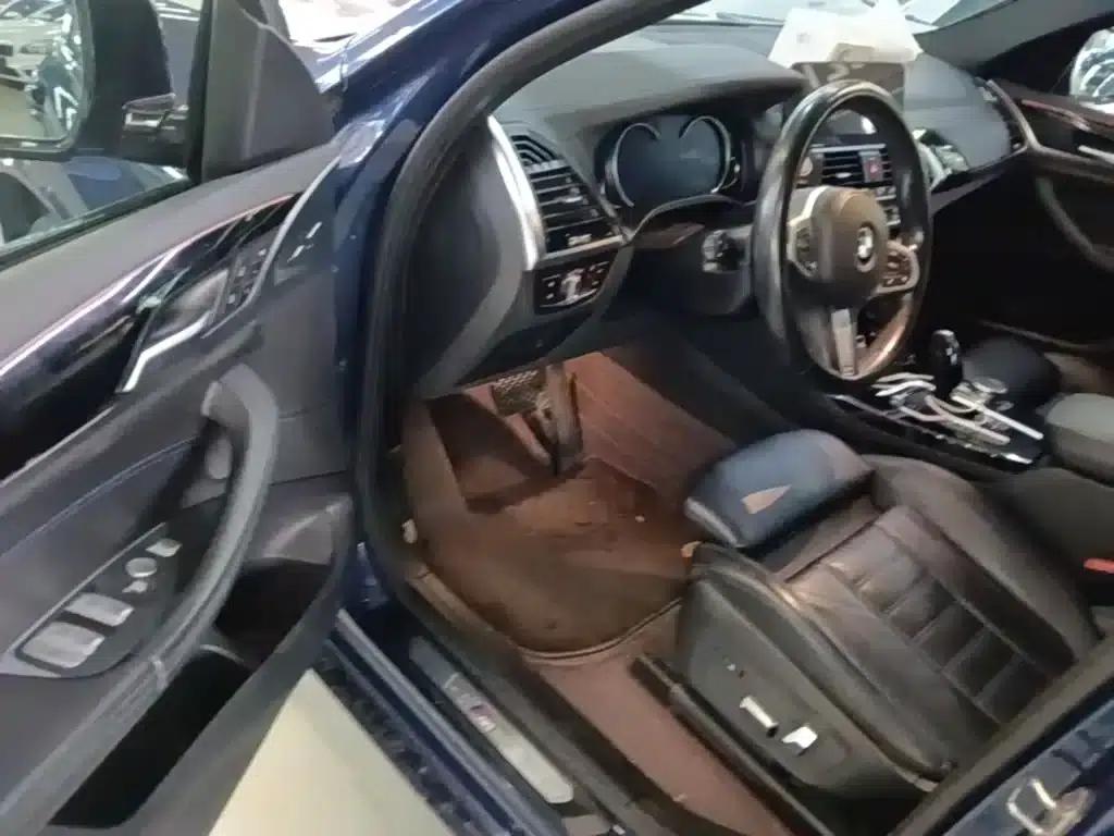 2019 BMW X4 xDrive25i M Sport Package — миниатюра 16