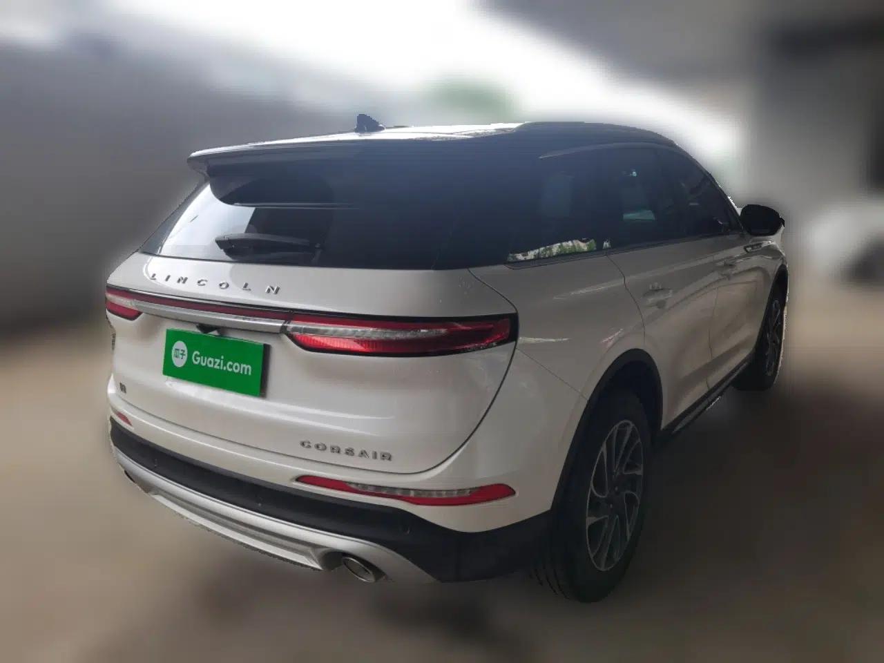 Lincoln Corsair 2022 2.0T Two-Wheel Drive Deluxe Edition — миниатюра 6