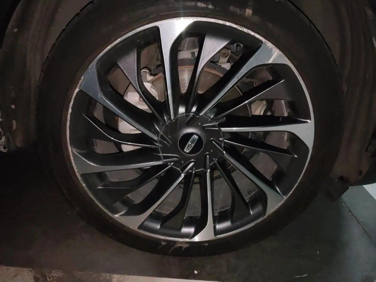 Lincoln Aviator 2021 3.0T V6 All-Wheel-Drive Executive Edition — миниатюра 8