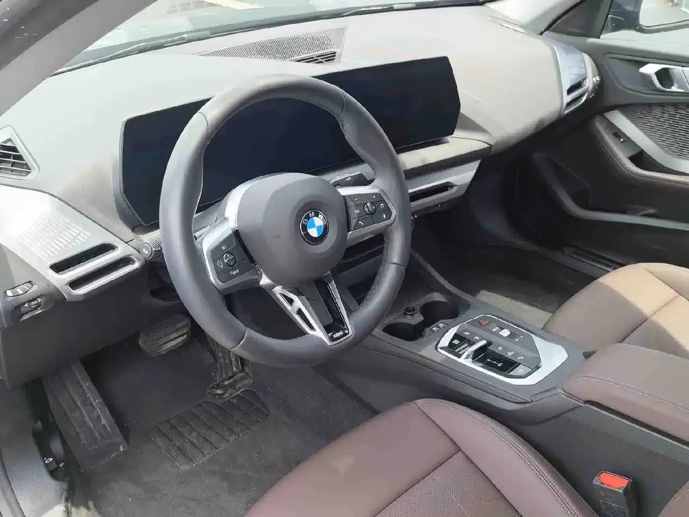 2025 BMW 2 Series 225L M Sport Package — миниатюра 9