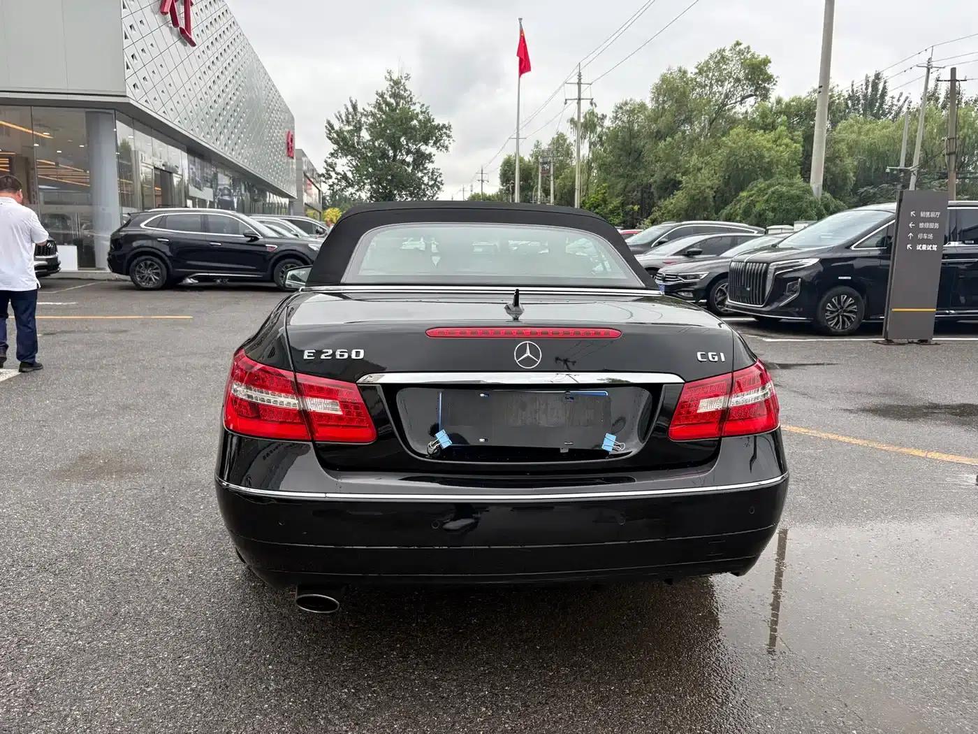 Imported Mercedes-Benz E-Class 2010 E 260 CGI Convertible — миниатюра 4