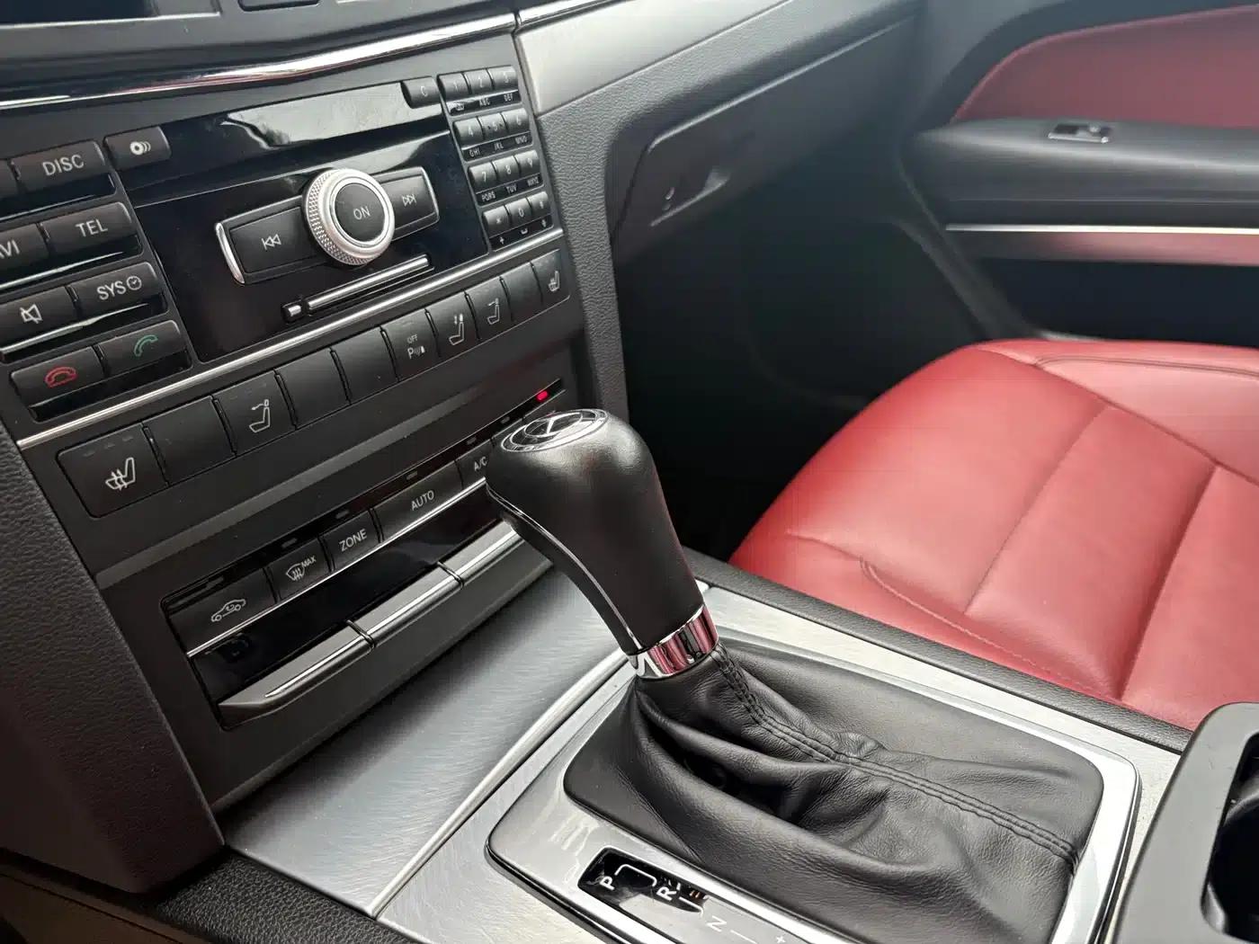 Imported Mercedes-Benz E-Class 2010 E 260 CGI Convertible — миниатюра 9