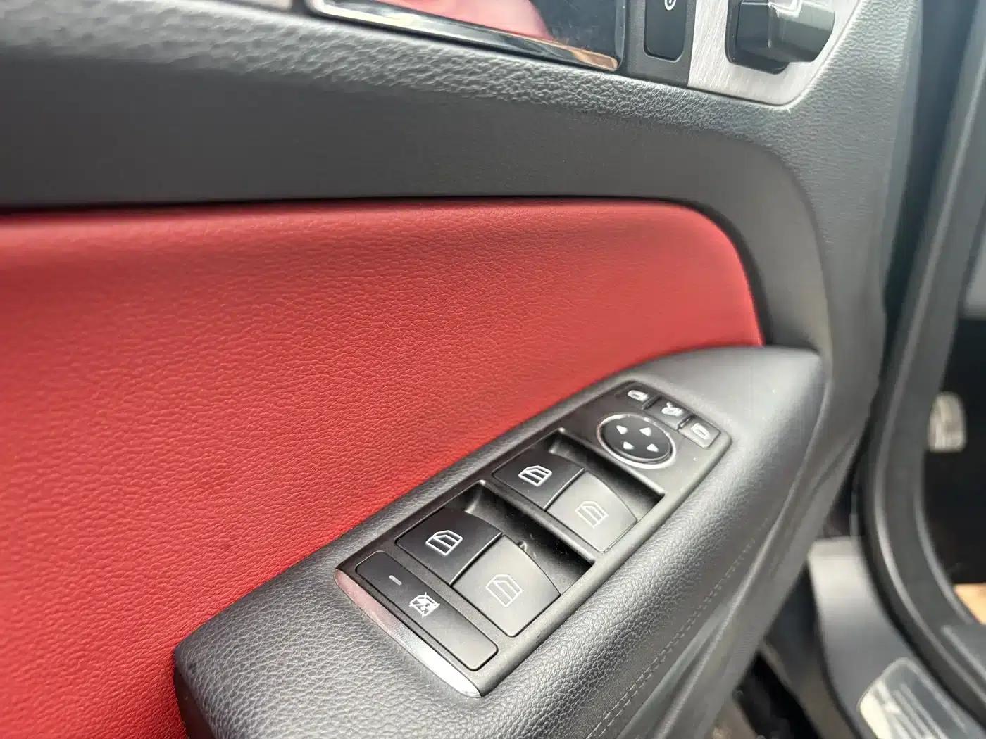 Imported Mercedes-Benz E-Class 2010 E 260 CGI Convertible — миниатюра 10
