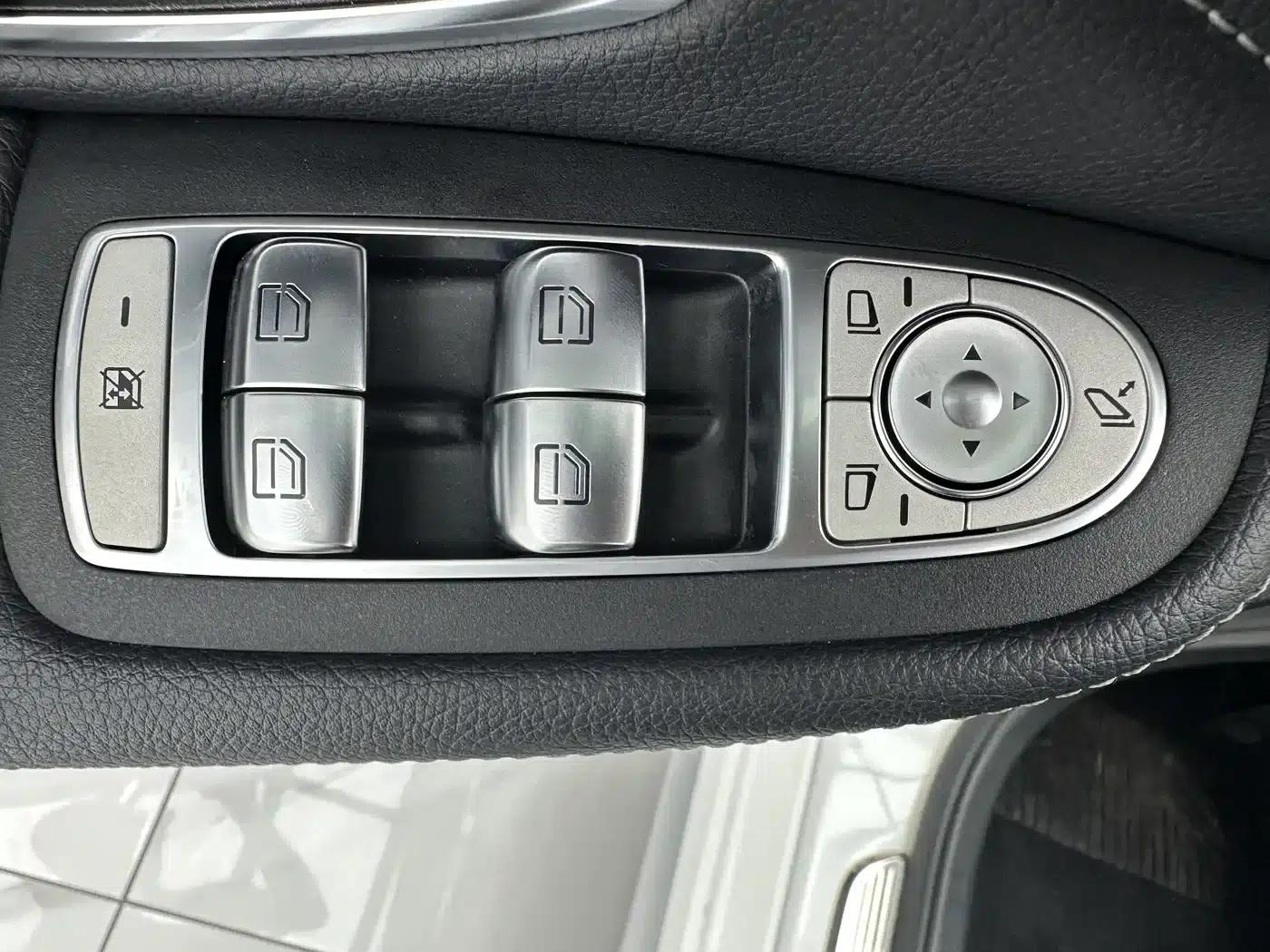 Mercedes-Benz C-Class 2020 Facelift C 200 L Fashion Sport Edition — миниатюра 11
