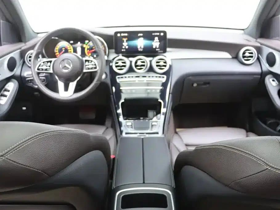 2021 Mercedes-Benz GLC 260 L 4MATIC Dynamic — миниатюра 23