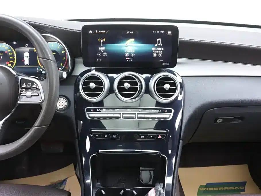 2021 Mercedes-Benz GLC 260 L 4MATIC Dynamic — миниатюра 25