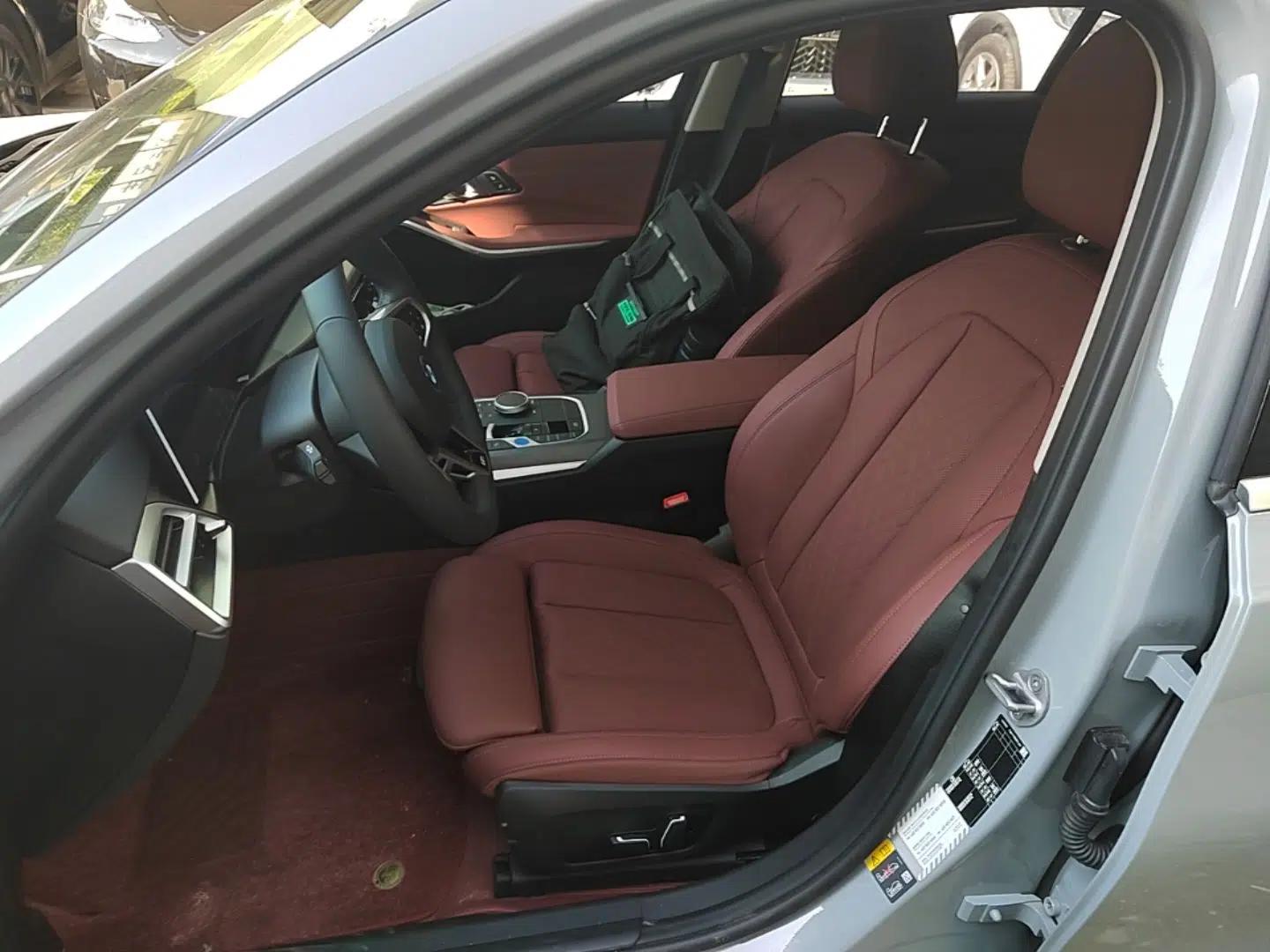 BMW i3 2025 eDrive 35 L — миниатюра 17