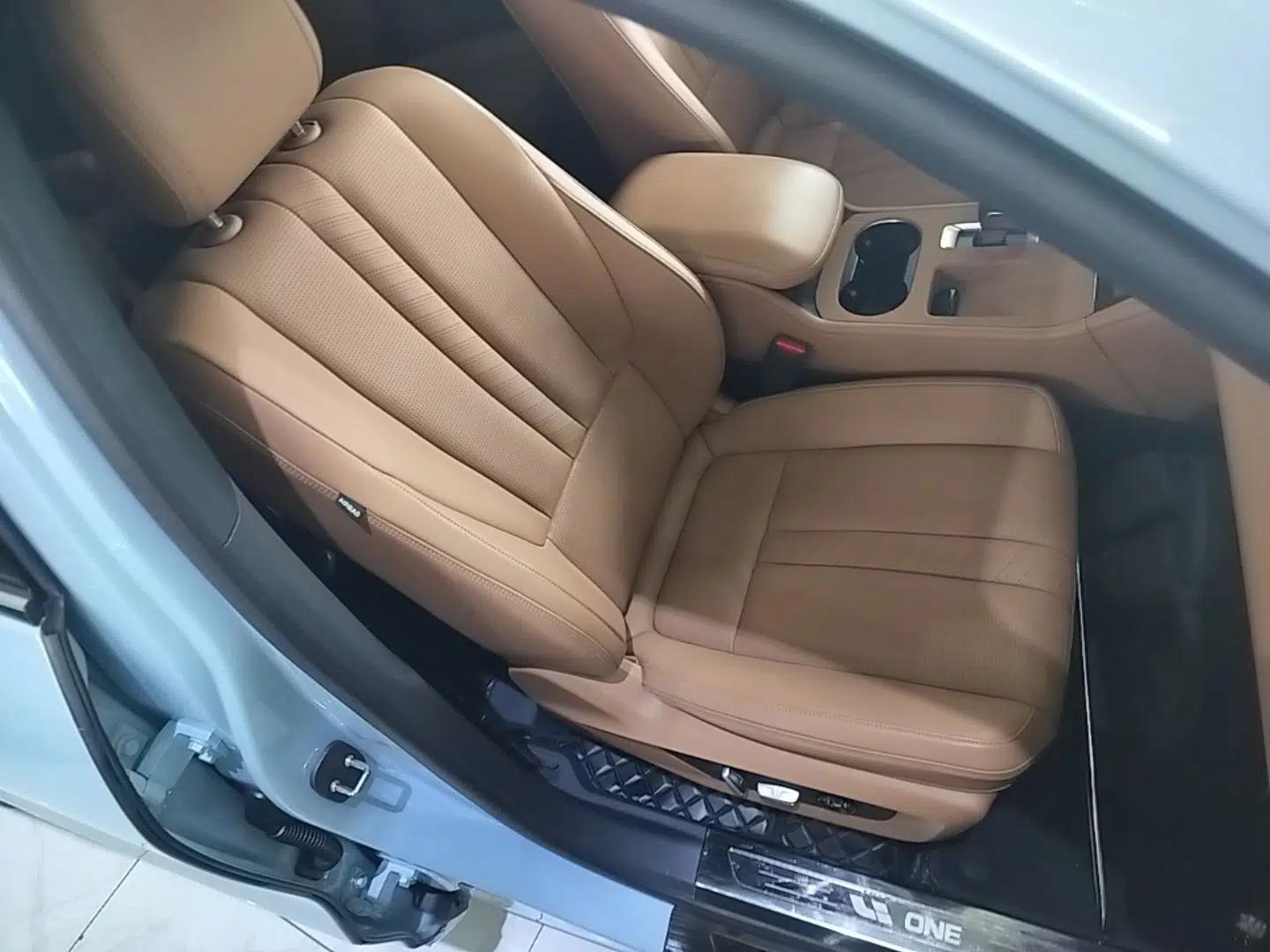 Li Auto ONE 2020 Extended-Range 6-Seater Version — миниатюра 19