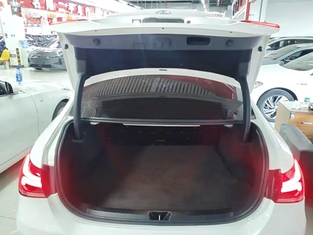 Mercedes-Benz A-Class 2021 A 200 L Sport Sedan Fashion Edition — миниатюра 19