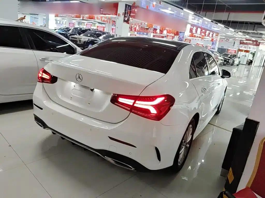 Mercedes-Benz A-Class 2021 A 200 L Sport Sedan Fashion Edition — миниатюра 7