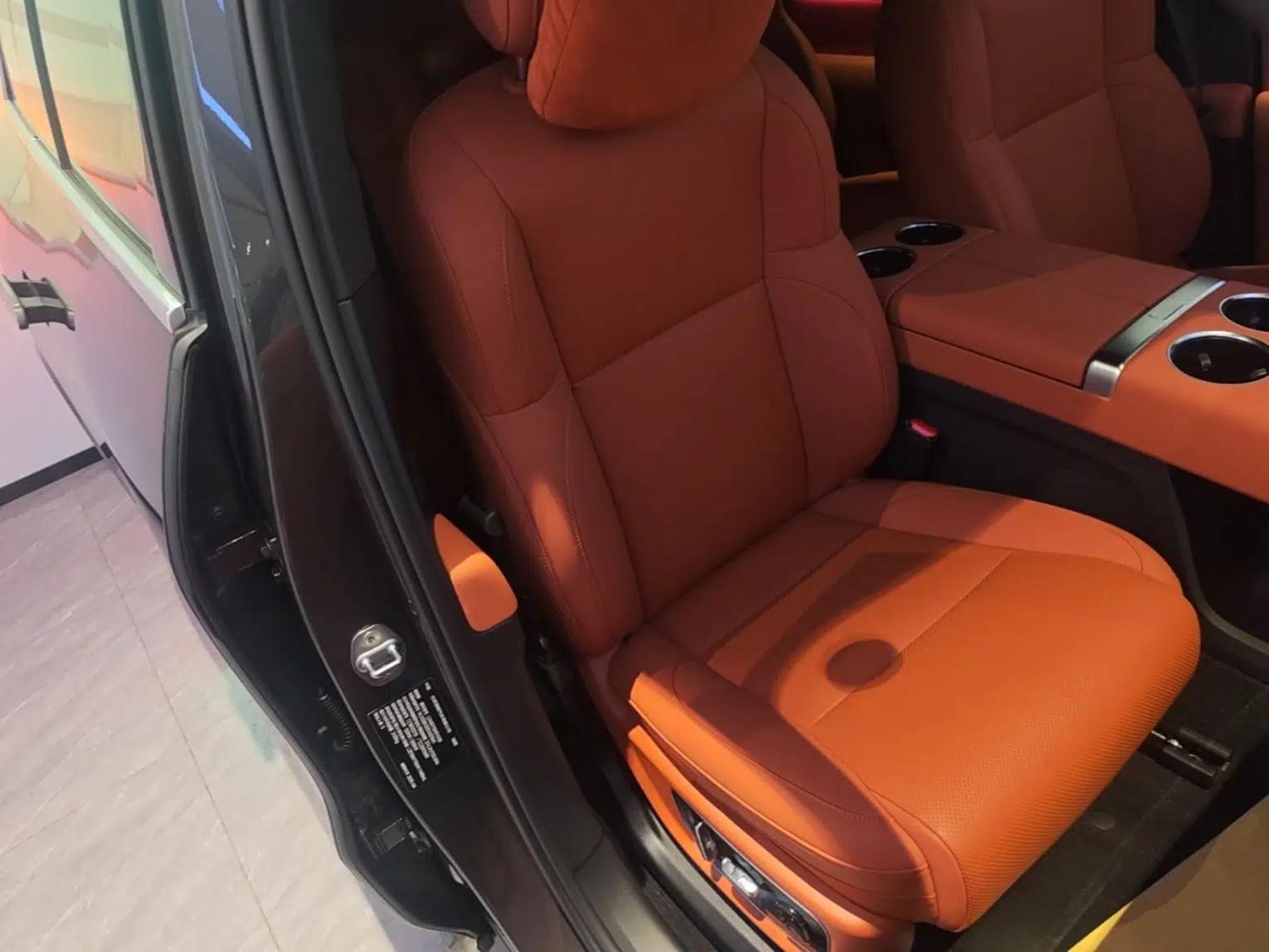 Li Auto L8 2025 Max Smart Refresh Edition — миниатюра 24