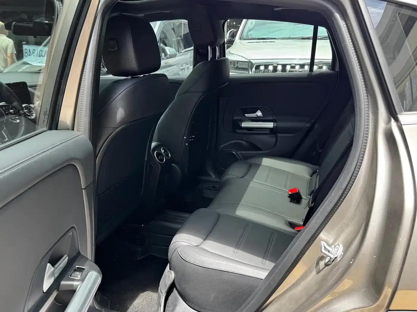 2023 Mercedes-Benz GLA 220 — миниатюра 7