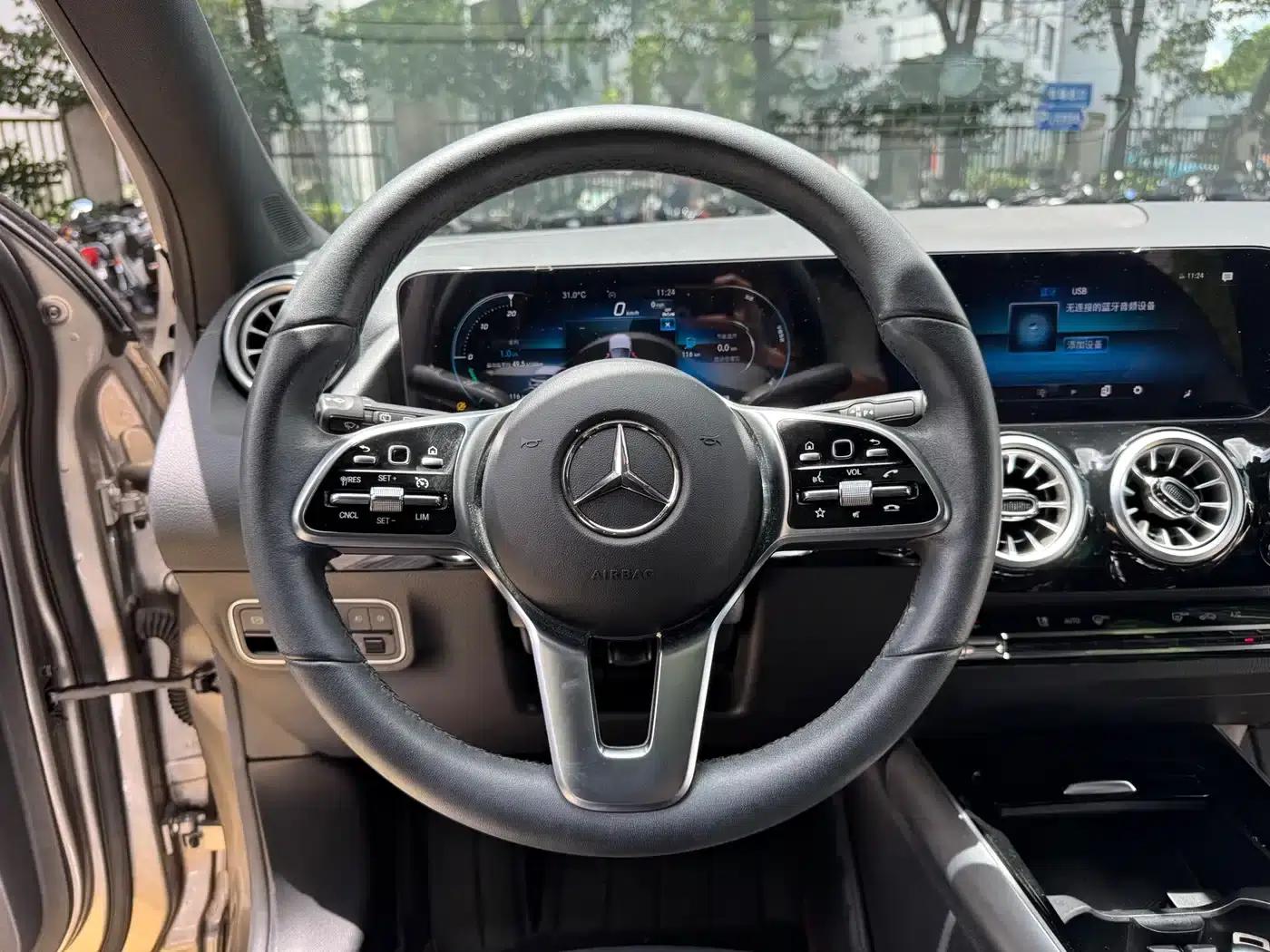 2023 Mercedes-Benz GLA 220 — миниатюра 10