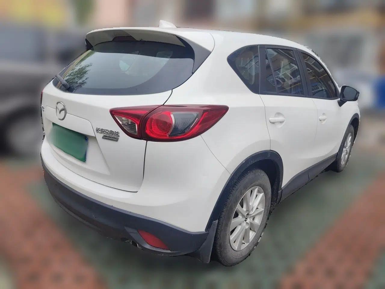 Mazda CX-5 2013 2.0L Manual Two-Wheel Drive Comfort Version — миниатюра 6
