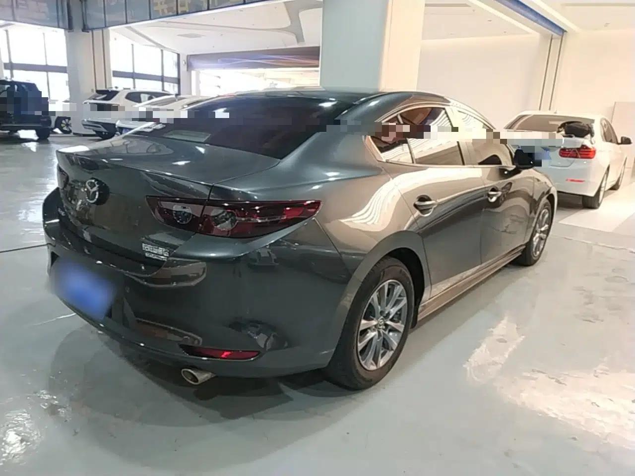 Mazda 3 Axela 2020 1.5L Automatic ZhiMei Edition — миниатюра 6