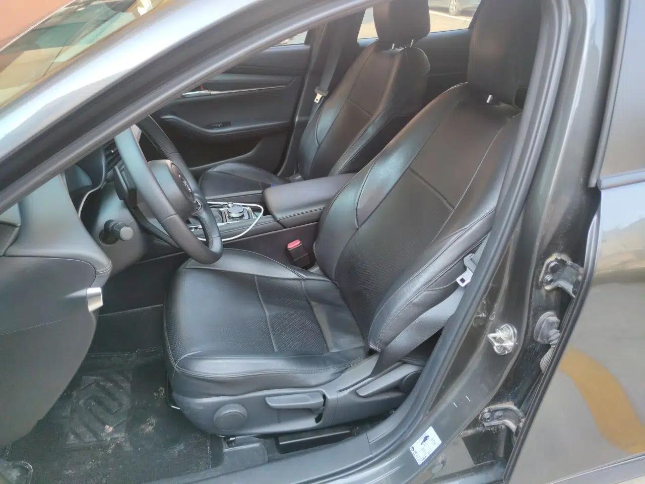 Mazda 3 Axela 2021 2.0L Automatic ZhiXuan Edition — миниатюра 15