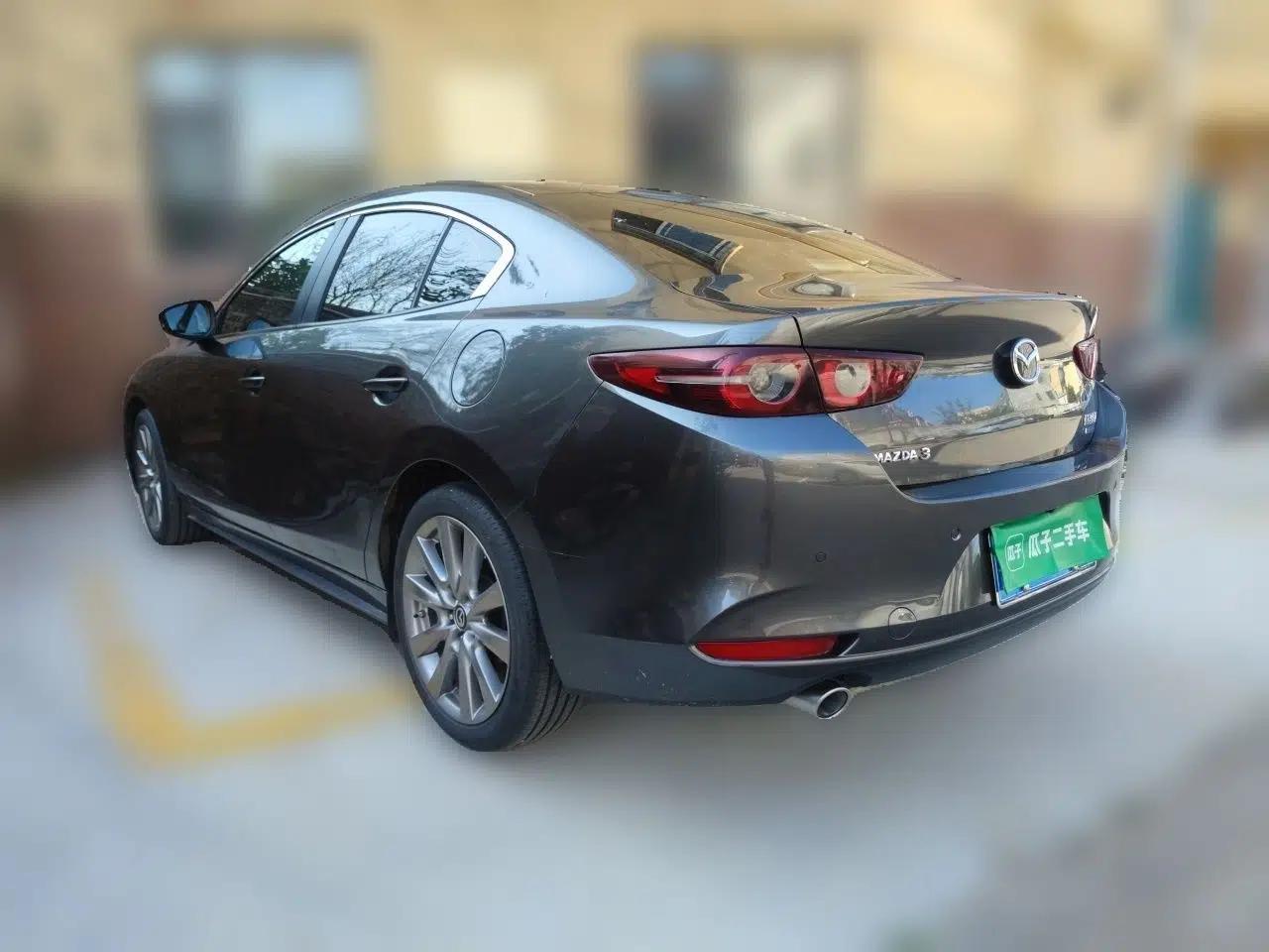Mazda 3 Axela 2021 2.0L Automatic ZhiXuan Edition — миниатюра 4