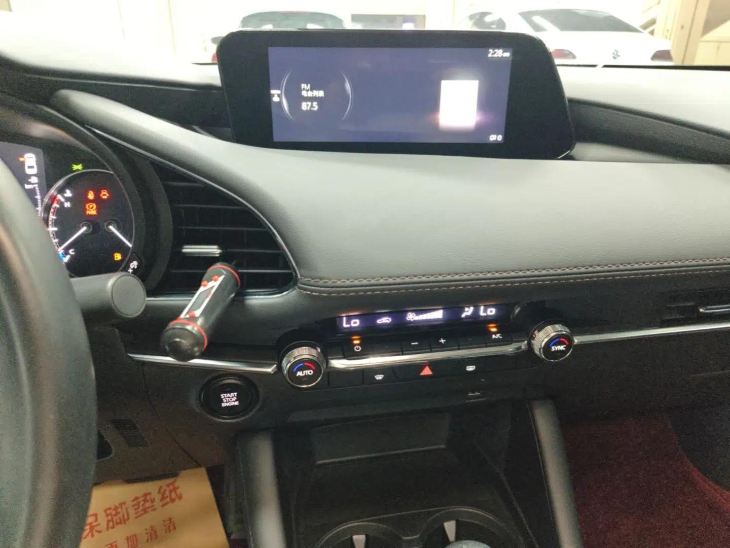Mazda 3 Axela 2022 2.0L Automatic Zhiya Edition — миниатюра 15