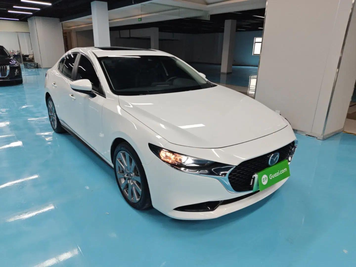Mazda 3 Axela 2022 2.0L Automatic Zhiya Edition — миниатюра 3