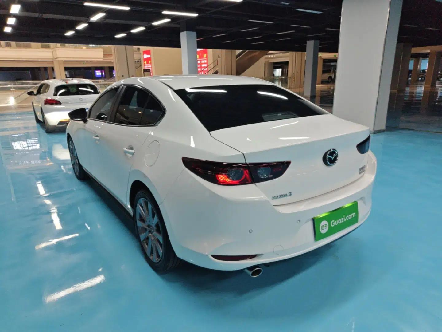 Mazda 3 Axela 2022 2.0L Automatic Zhiya Edition — миниатюра 4