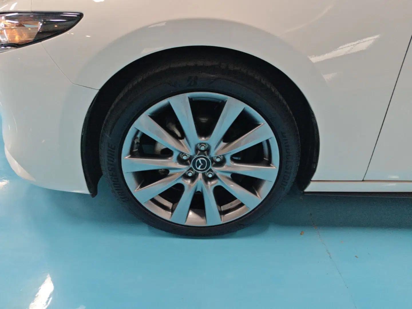 Mazda 3 Axela 2022 2.0L Automatic Zhiya Edition — миниатюра 10