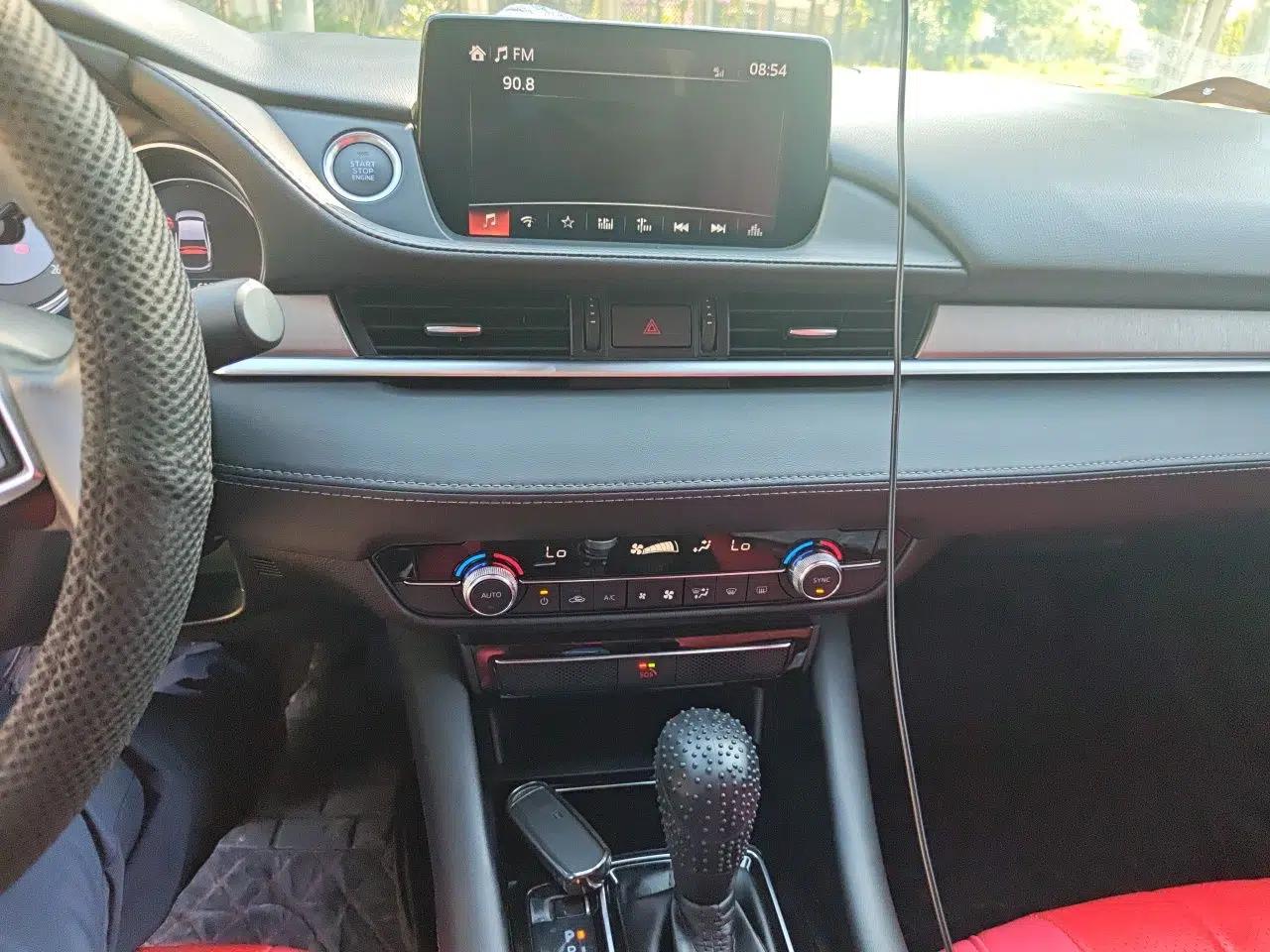 Mazda Atenza 2020 2.0L Blue Sky Luxury Edition — миниатюра 13