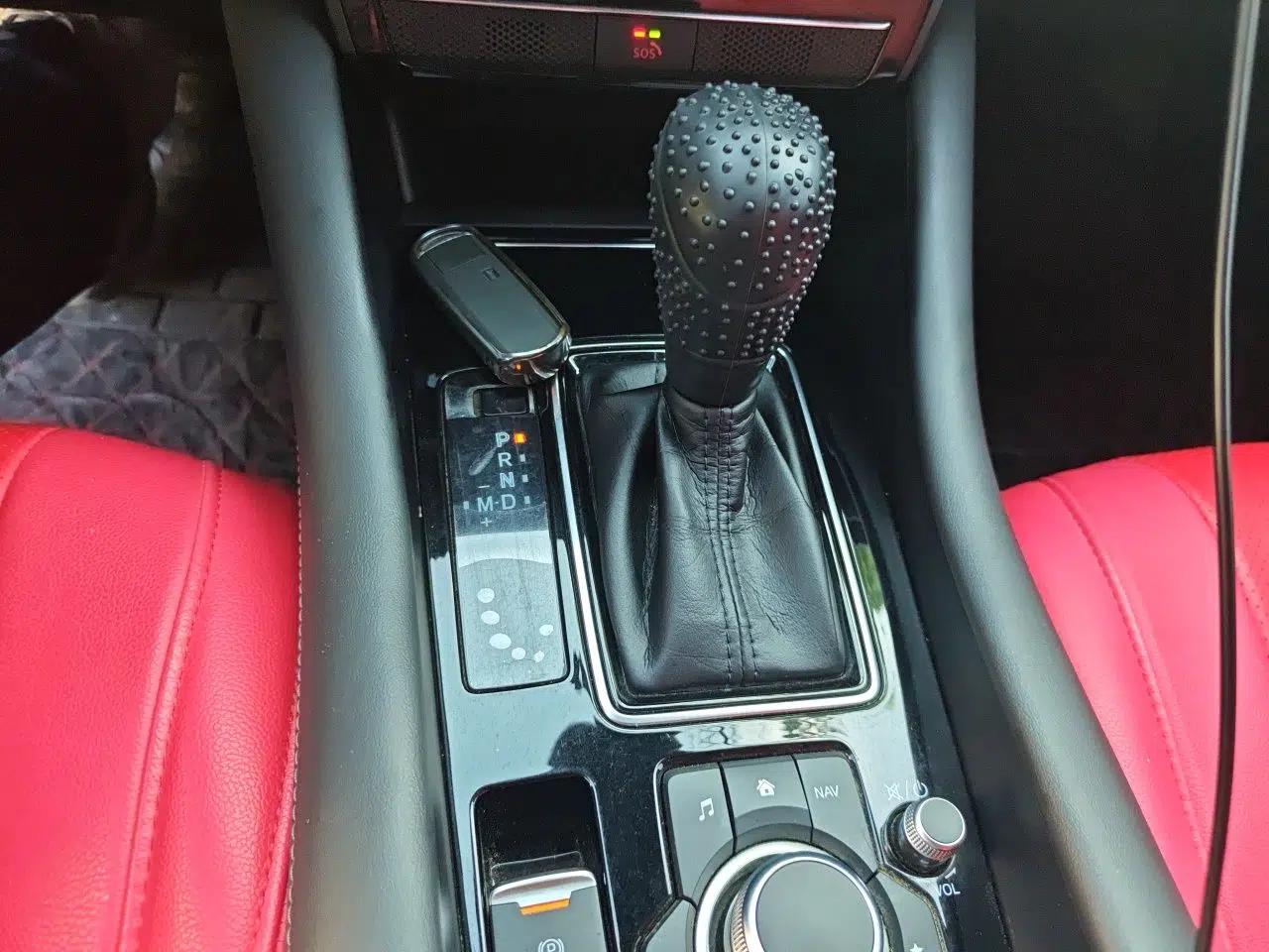 Mazda Atenza 2020 2.0L Blue Sky Luxury Edition — миниатюра 14