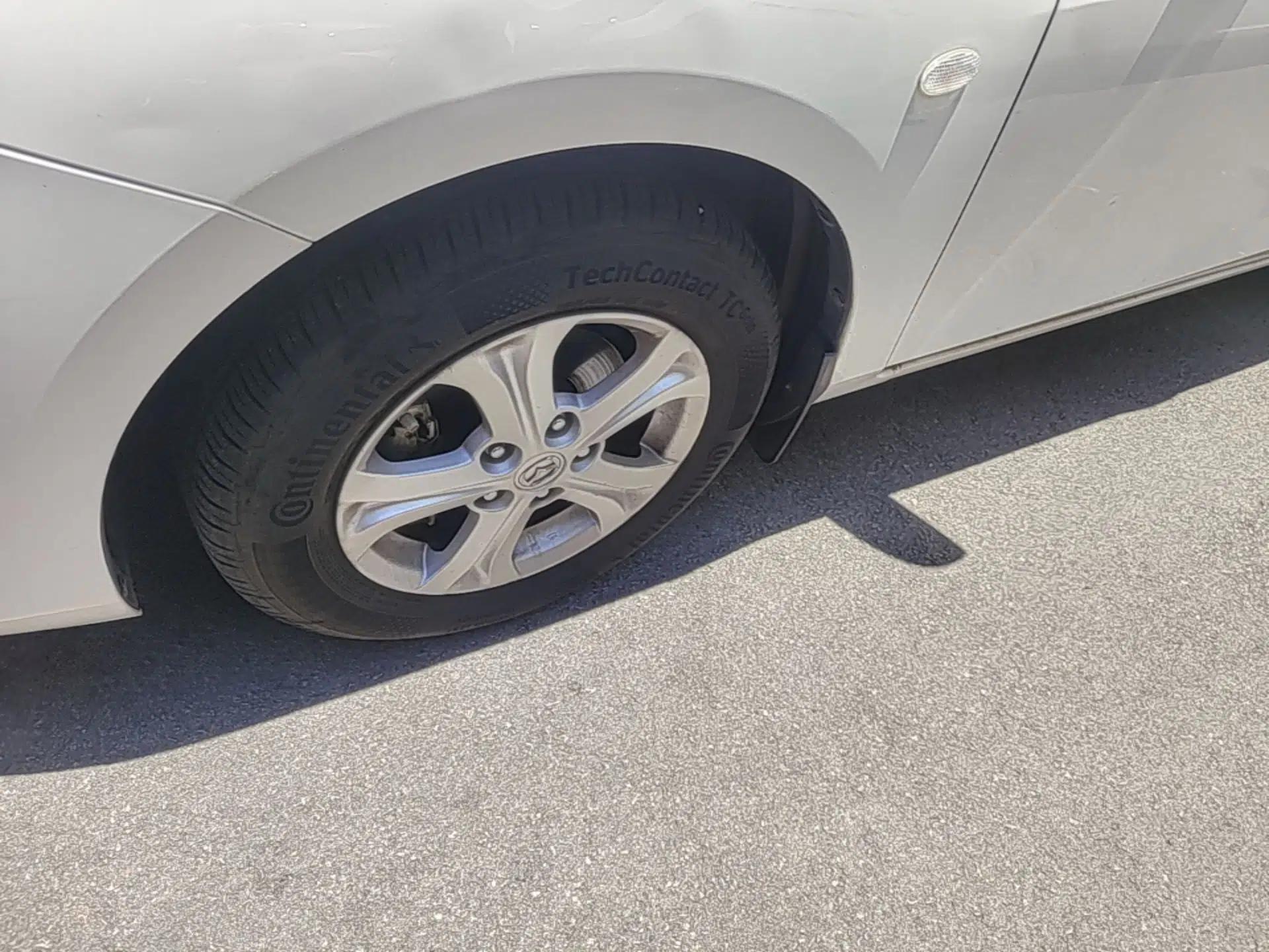 Mazda 3 2015 Sedan 1.6L Automatic Elite Model — миниатюра 10